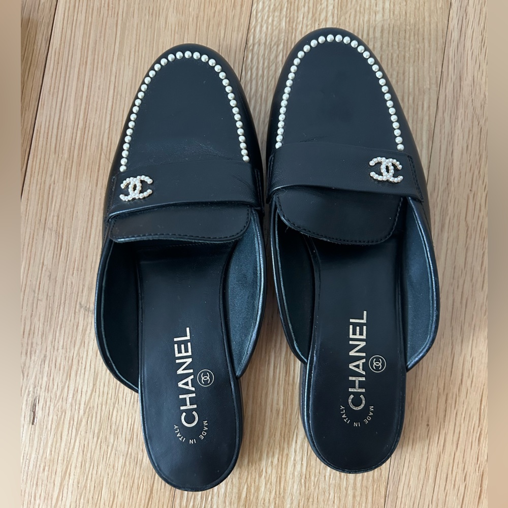 Chanel black leather pearl mule slides